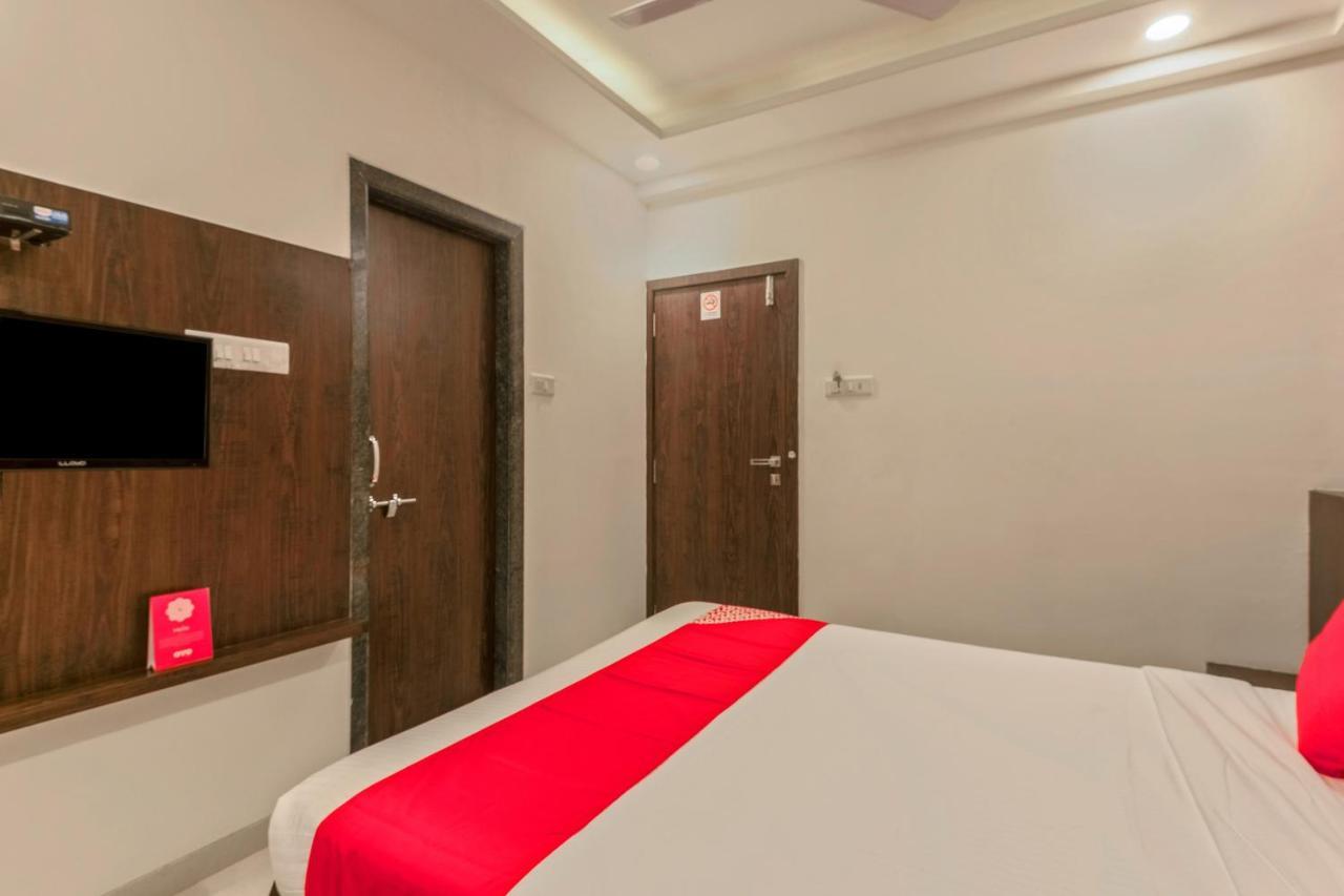 Oyo Flagship 19196 Shree Sai Niladri Residency Shirdi Exterior photo