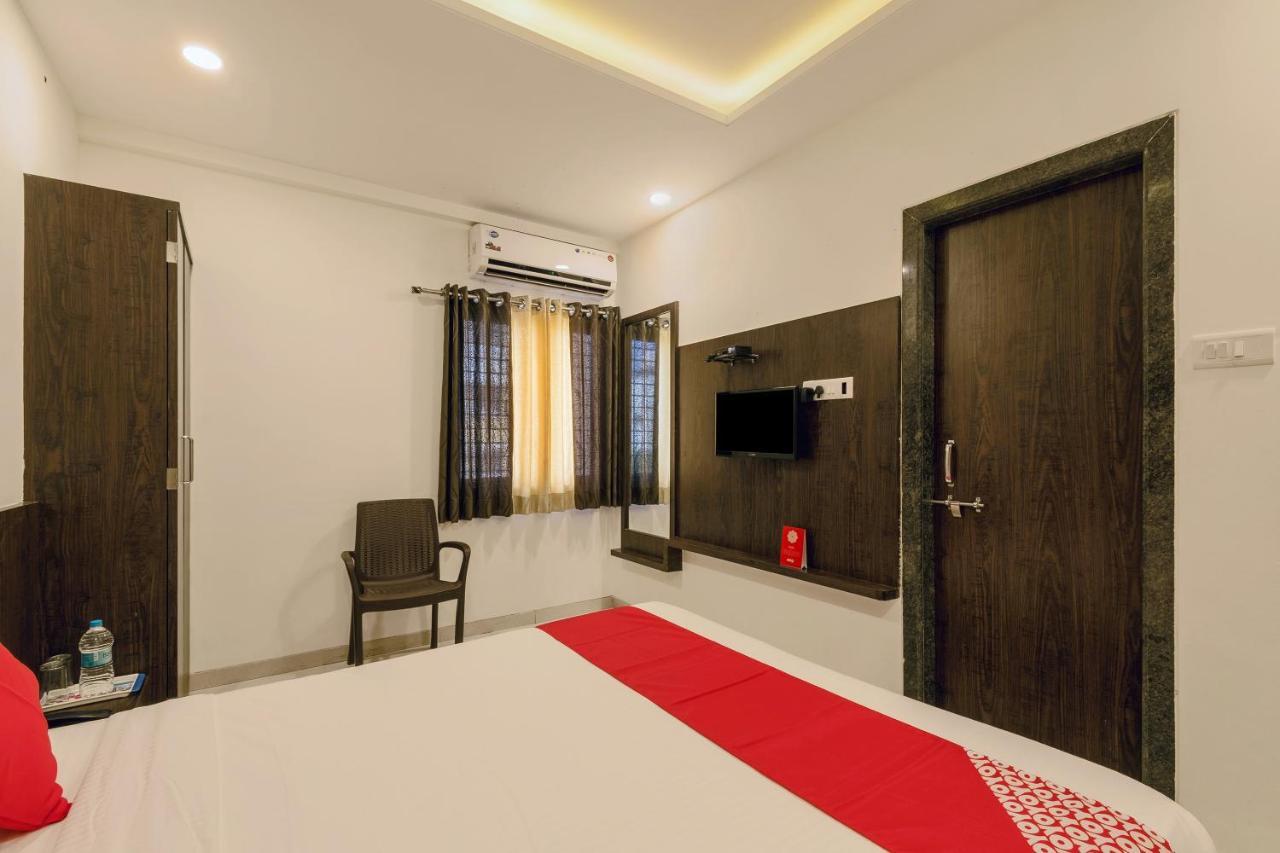 Oyo Flagship 19196 Shree Sai Niladri Residency Shirdi Exterior photo