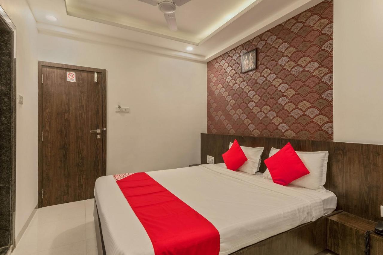 Oyo Flagship 19196 Shree Sai Niladri Residency Shirdi Exterior photo
